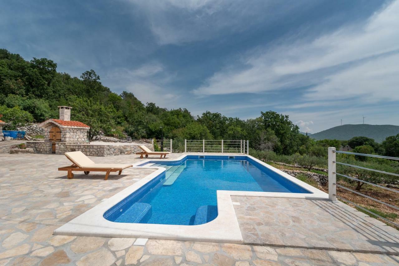 Villa Zuza Bristivica Экстерьер фото