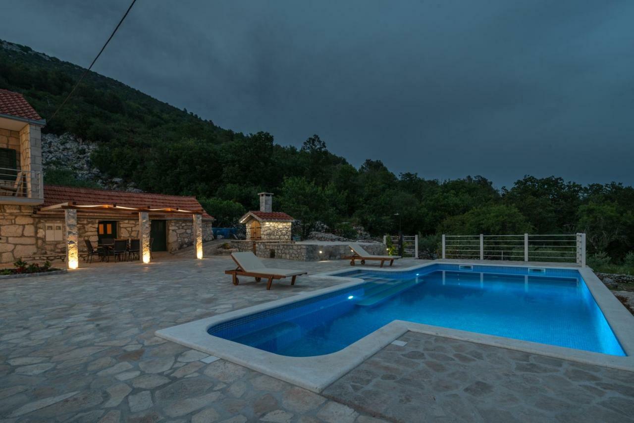 Villa Zuza Bristivica Экстерьер фото