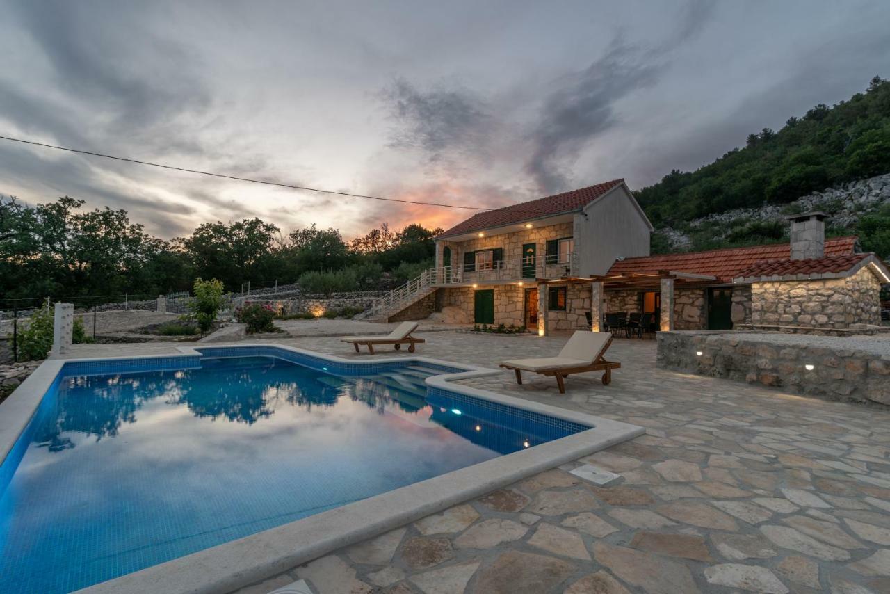 Villa Zuza Bristivica Экстерьер фото